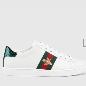 Women’s Ace Gucci Sneakers with Bee